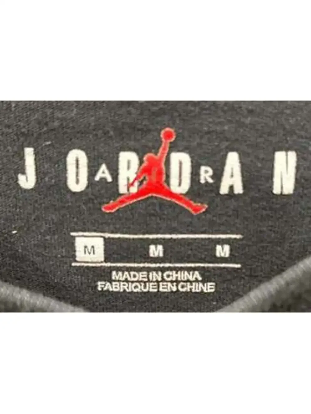 Air jordan tshirt size medium